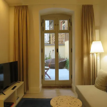 L8 Street - Theaterviertel Apartment